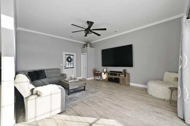 520 Pheasant Run Drive, Hobart, IN 46342