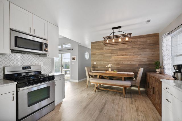 520 Pheasant Run Drive, Hobart, IN 46342