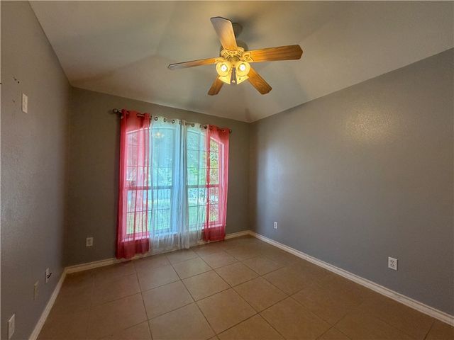 6629 Kodiak Dr, Corpus Christi, TX 78414