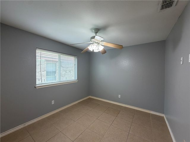 6629 Kodiak Dr, Corpus Christi, TX 78414