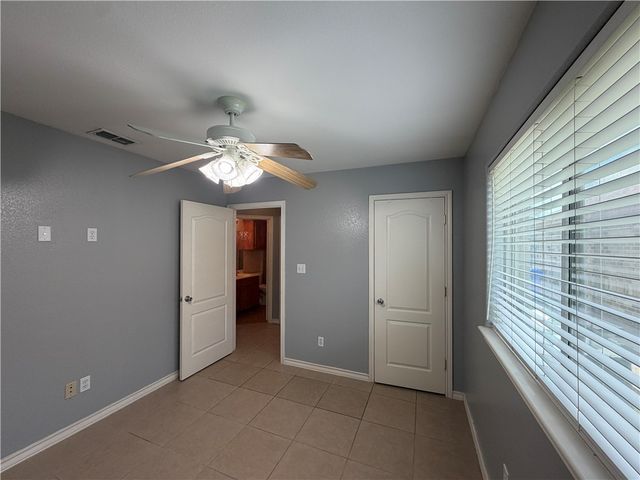6629 Kodiak Dr, Corpus Christi, TX 78414