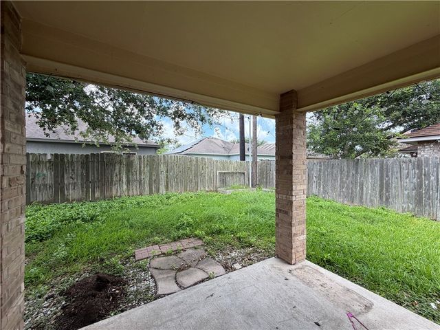 6629 Kodiak Dr, Corpus Christi, TX 78414