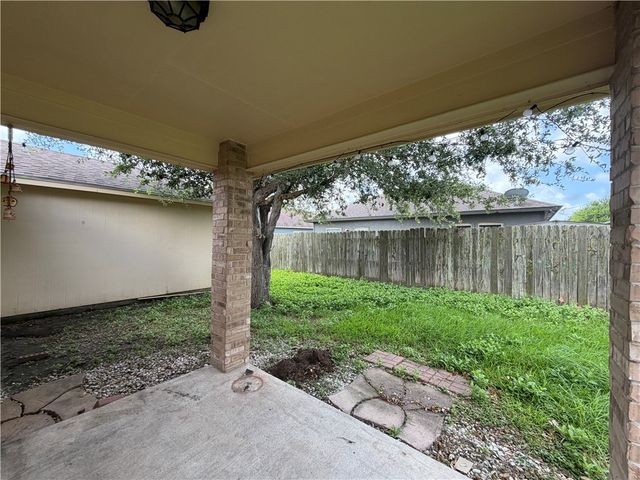 6629 Kodiak Dr, Corpus Christi, TX 78414