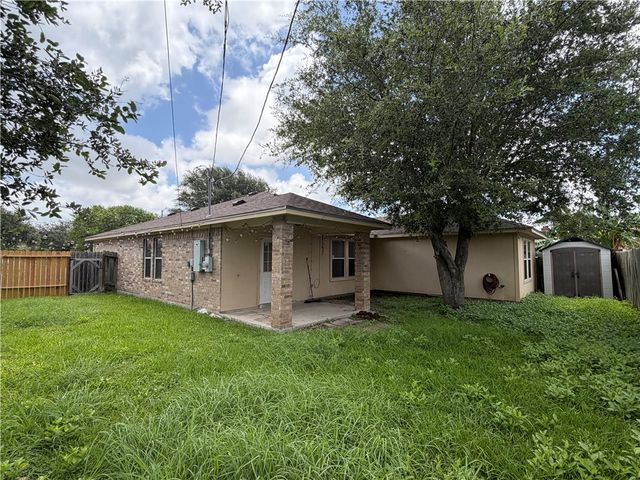 6629 Kodiak Dr, Corpus Christi, TX 78414