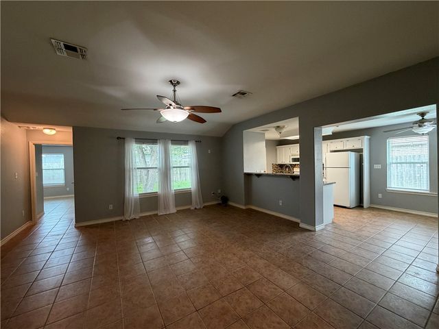 6629 Kodiak Dr, Corpus Christi, TX 78414
