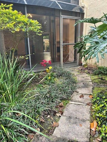 1236 SAINT TROPEZ CIRCLE, Orlando, FL 32806