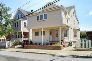 16 William St, Medford, MA 02155