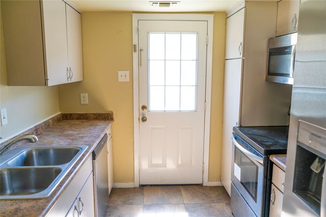 65 W Townhouse Lane 17, Grand Prairie, TX 75052