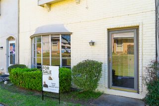 65 W Townhouse Lane 17, Grand Prairie, TX 75052