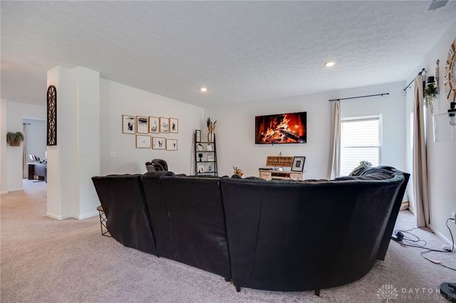 6269 Fallgold Drive, Clayton, OH 45315