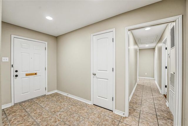 211 W LaGrange Street, Lake Charles, LA 70605