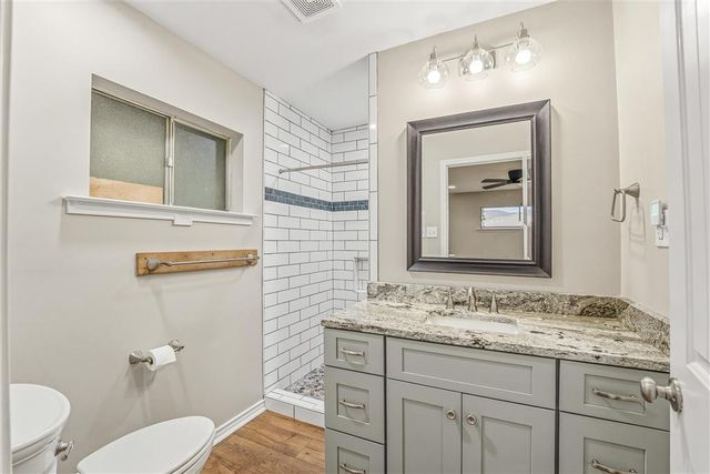 211 W LaGrange Street, Lake Charles, LA 70605