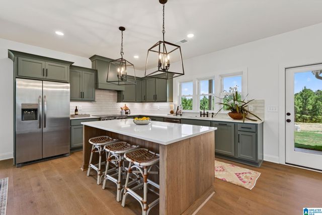 7 QUEEN ROAD, Columbiana, AL 35051