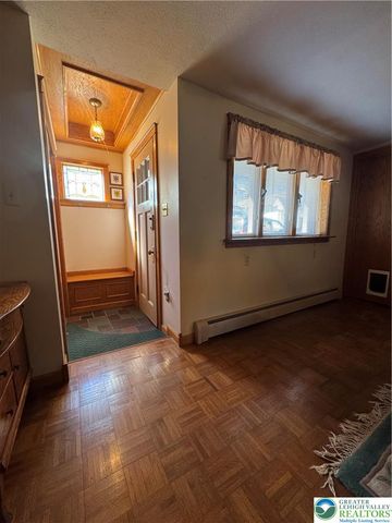 221 East Patterson Street East, Lansford Boro, PA 18232