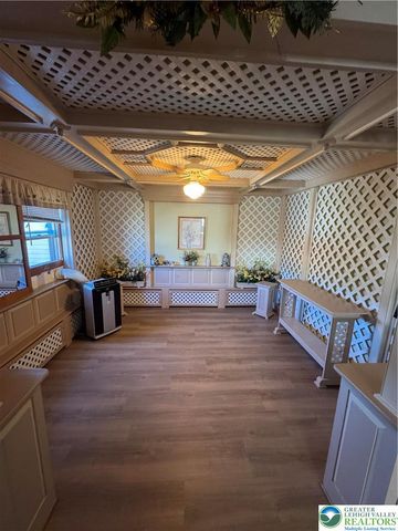 221 East Patterson Street East, Lansford Boro, PA 18232