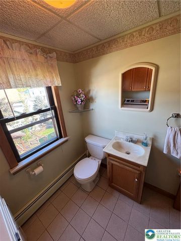 221 East Patterson Street East, Lansford Boro, PA 18232