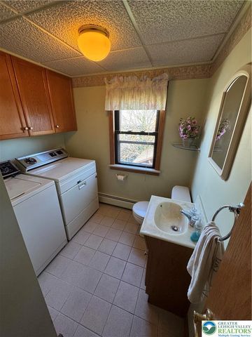 221 East Patterson Street East, Lansford Boro, PA 18232