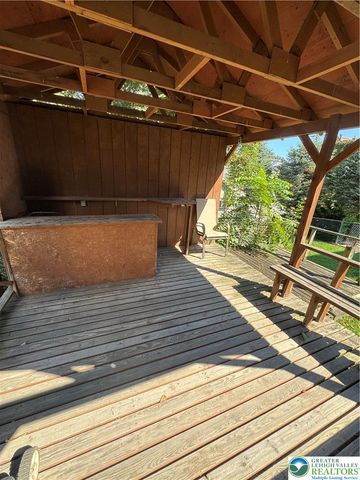 221 East Patterson Street East, Lansford Boro, PA 18232