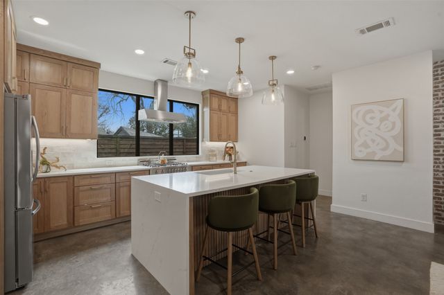 3938 Lively Lane, Dallas, TX 75220