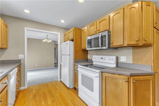 6489 Solon Boulevard, Solon, OH 44139