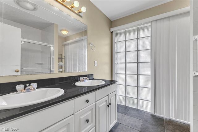 6489 Solon Boulevard, Solon, OH 44139
