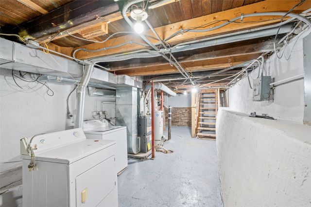 3311 2nd Avenue, Des Moines, IA 50313