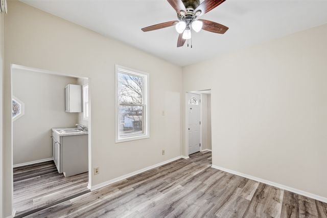 3311 2nd Avenue, Des Moines, IA 50313