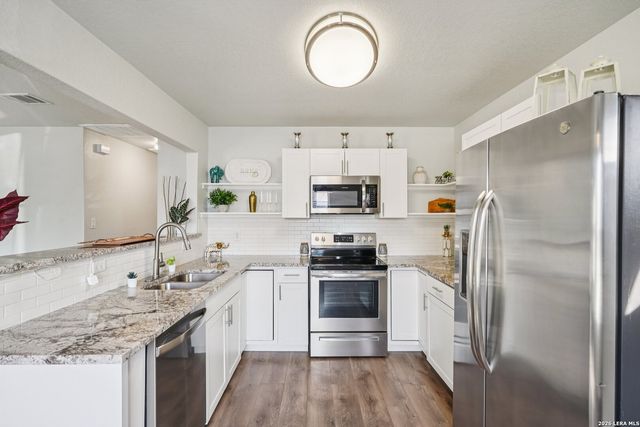 627 Blaine, San Antonio, TX 78202