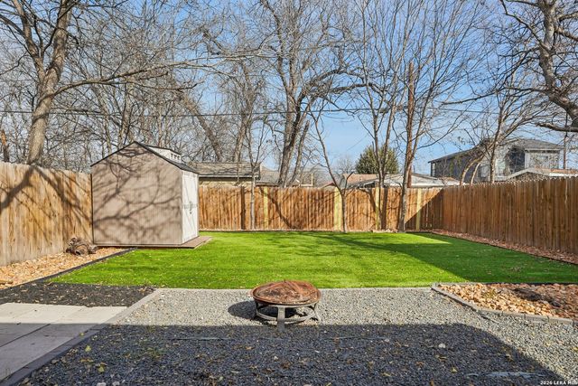 627 Blaine, San Antonio, TX 78202