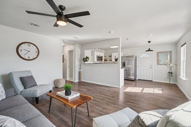 627 Blaine, San Antonio, TX 78202