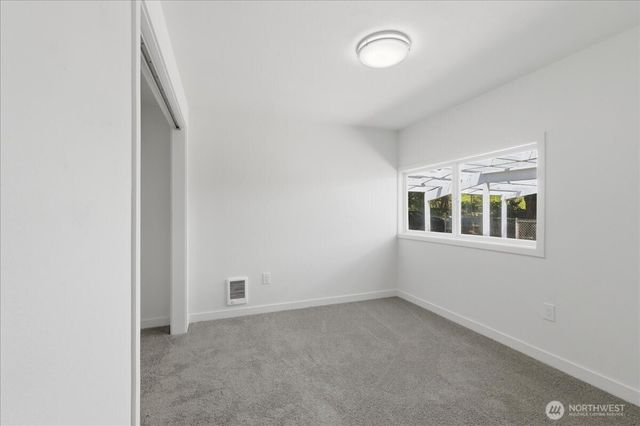 11407 Farwest Drive SW, Lakewood, WA 98498