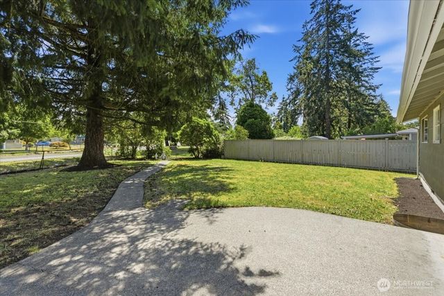 11407 Farwest Drive SW, Lakewood, WA 98498