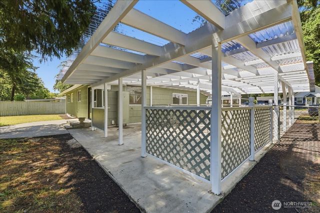 11407 Farwest Drive SW, Lakewood, WA 98498