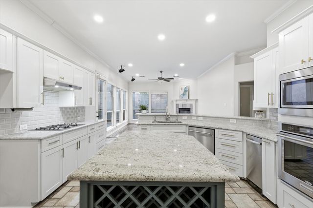 2917 Waterford Drive, Irving, TX 75063