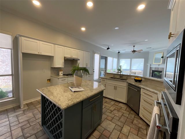 2917 Waterford Drive, Irving, TX 75063