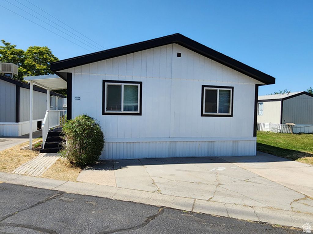 4228 W 3275 S, West Valley City, UT 84120 — exterior