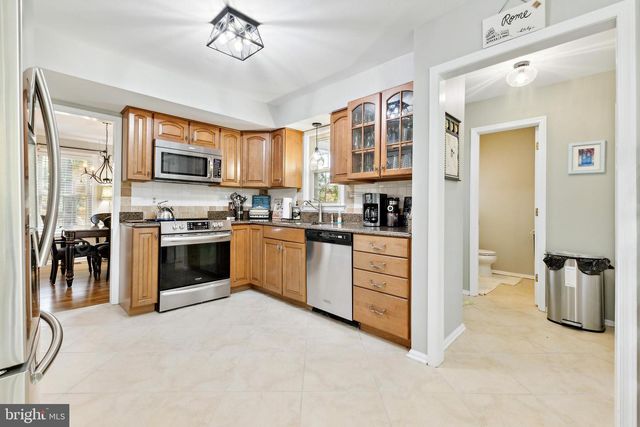 10706 ANN DAVIS DR, Fredericksburg, VA 22408