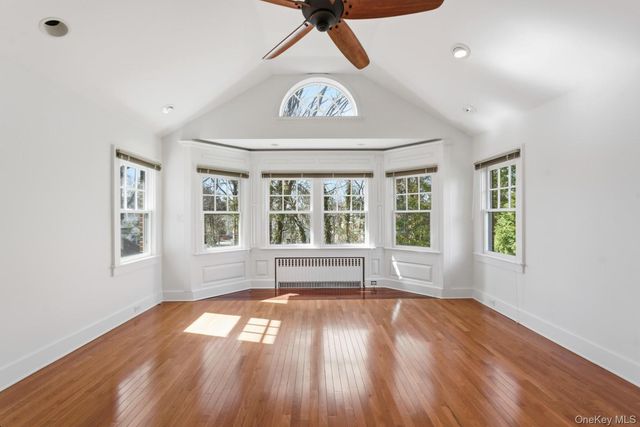 79 Red Ground Road, Roslyn Heights, NY 11577