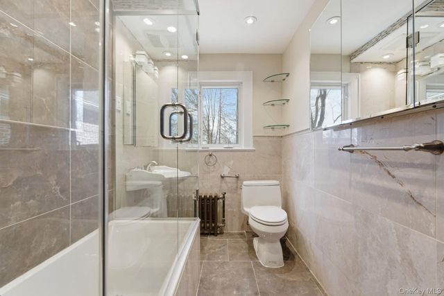 79 Red Ground Road, Roslyn Heights, NY 11577