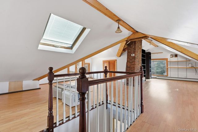 79 Red Ground Road, Roslyn Heights, NY 11577