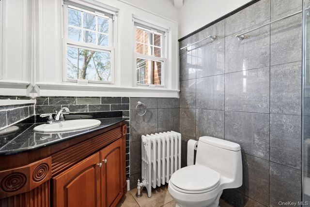 79 Red Ground Road, Roslyn Heights, NY 11577