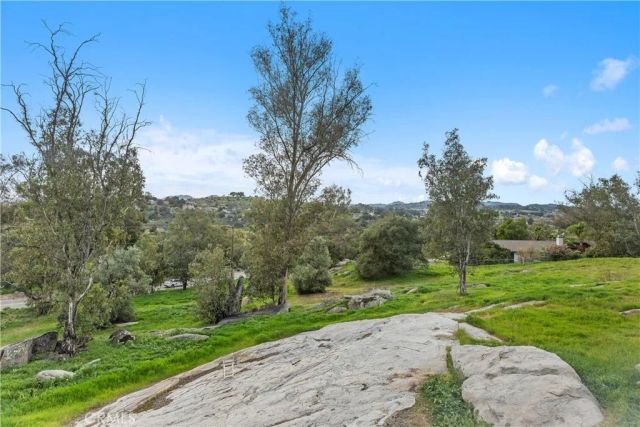 18434 Ramona View Drive, Ramona, CA 92065