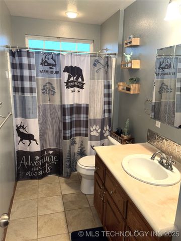 1314 Ford Circle Drive, Wagoner, OK 74467
