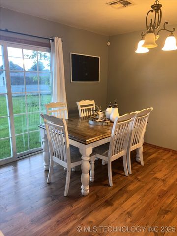 1314 Ford Circle Drive, Wagoner, OK 74467