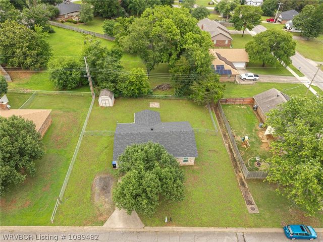 1214 Northwoods Drive, Alma, AR 72921