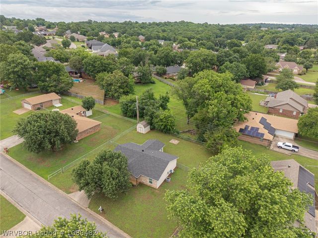 1214 Northwoods Drive, Alma, AR 72921