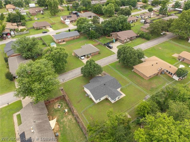 1214 Northwoods Drive, Alma, AR 72921