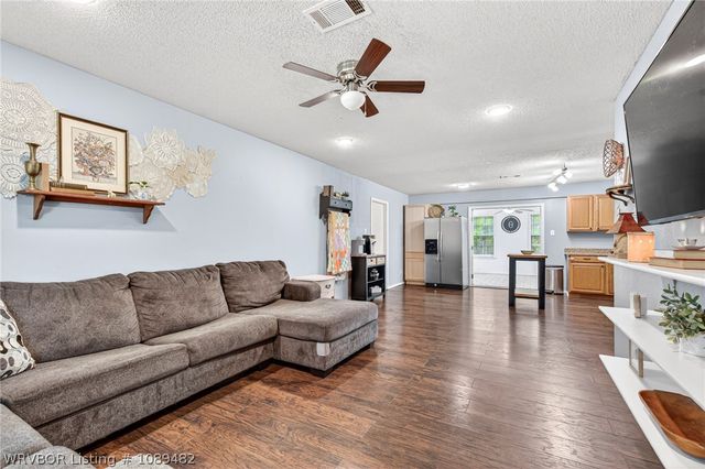 1214 Northwoods Drive, Alma, AR 72921