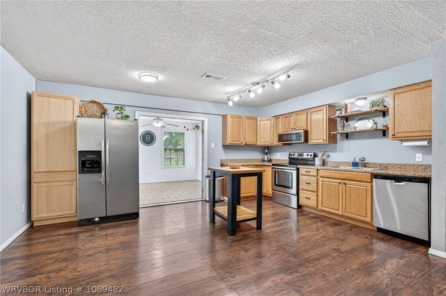 1214 Northwoods Drive, Alma, AR 72921