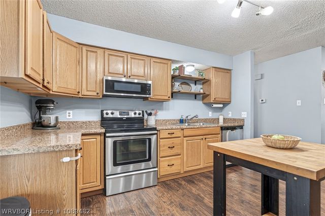 1214 Northwoods Drive, Alma, AR 72921